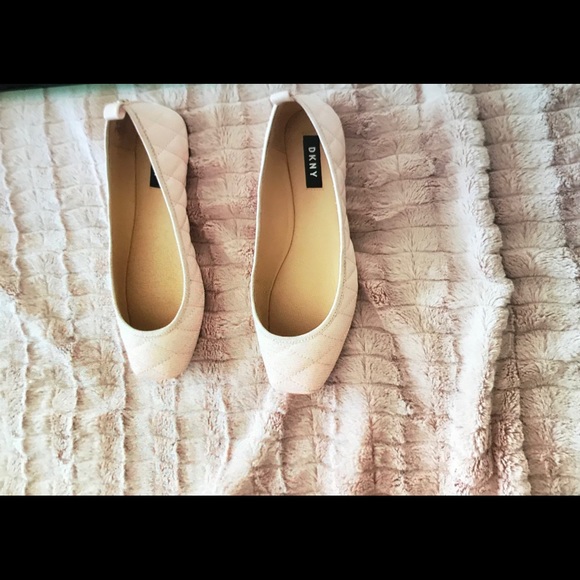 Dkny women’s shoes(NWOT)